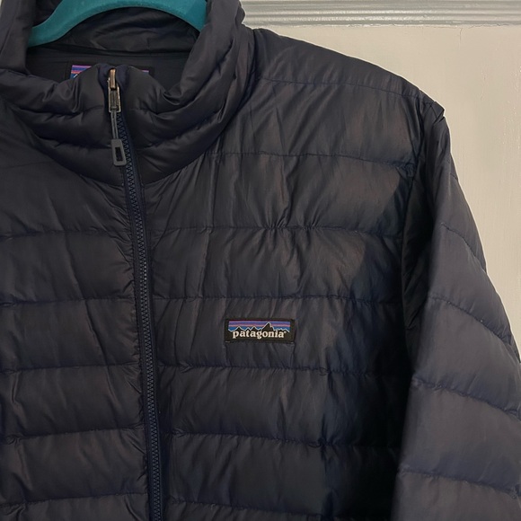 Patagonia men’s medium navy blue down sweater puffer jacket with pockets - Picture 2 of 16